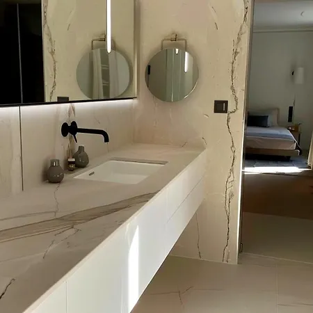 ヴィラ For 8 Persons In リンドス