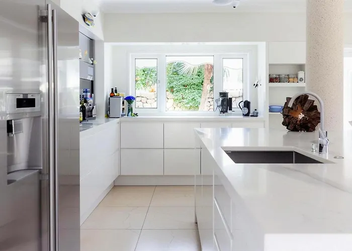 ヴィラ For 8 Persons In *