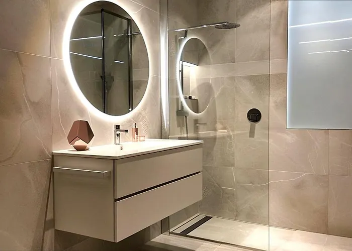 For 8 Persons In ヴィラ リンドス